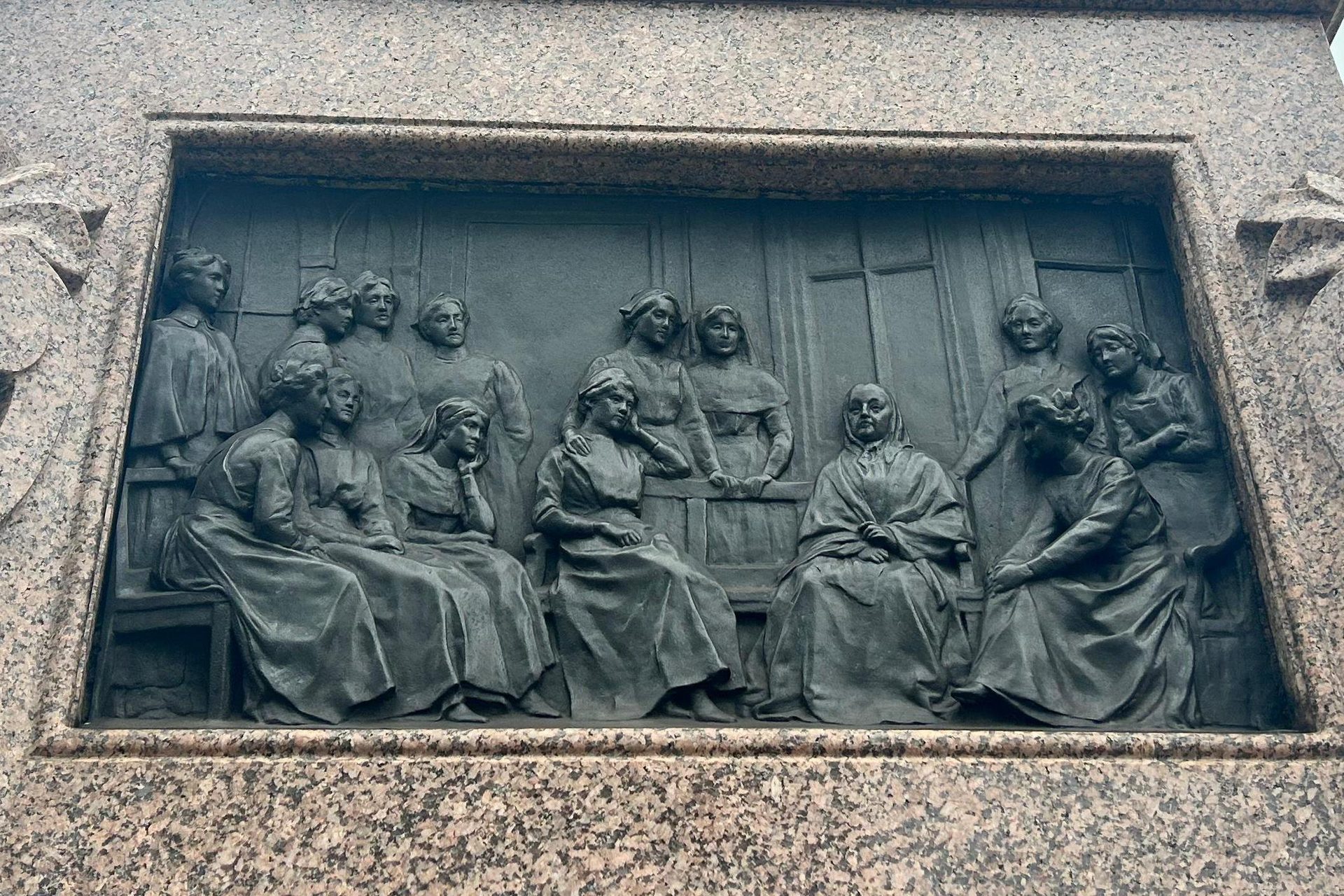 Florence Nightingale memorial, London (by Isabella Pulci) - 04.jpeg